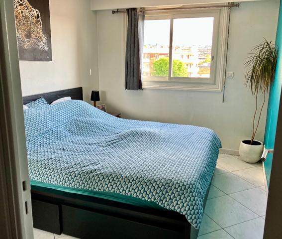 A vendre  Appartement 3 pièces de 64 m², lumineux, à Cagnes-sur-Mer