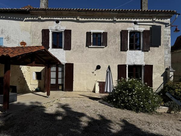 Élégante maison de village du XVIIème siècle