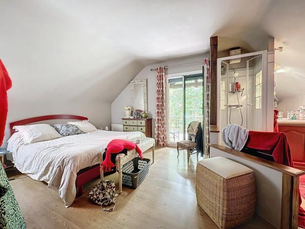 Maison de 160m2 avec sous-sol, 4 chambres et pré chevaux 2ha