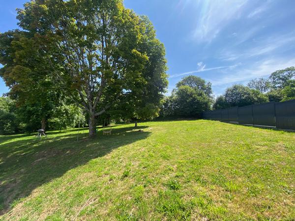 Melgven maison contemporaine de 150 m² sur un terrain de 1862 m²