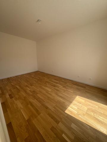 APPARTEMENT NEUF - F3 AVEC BALCON - VILLEBON-SUR-YVETTE - 52m²