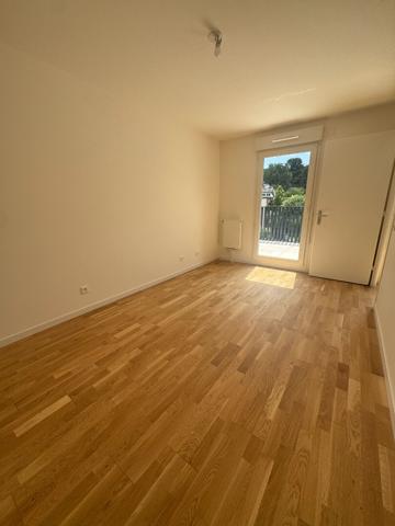 APPARTEMENT NEUF - F3 AVEC BALCON - VILLEBON-SUR-YVETTE - 52m²
