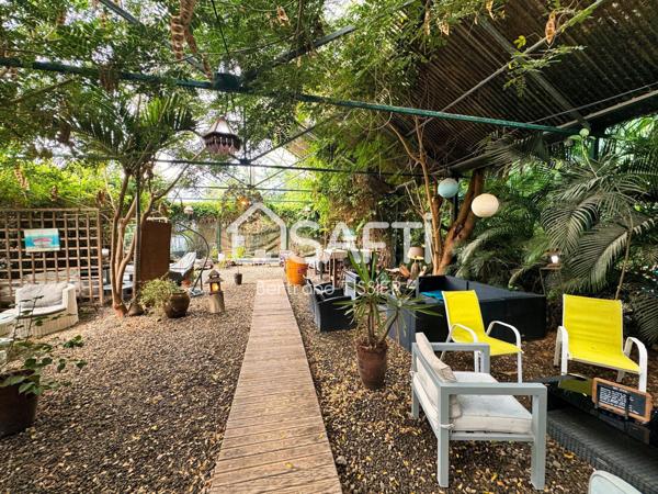 Restaurant renommé au François avec cadre exceptionnel