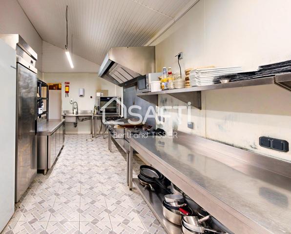 Restaurant renommé au François avec cadre exceptionnel