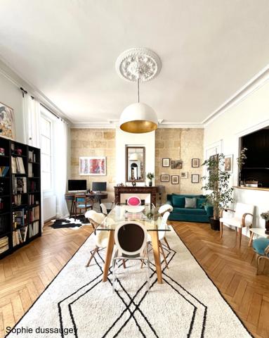 Appartement 5 pièces BORDEAUX centre Historique (33)