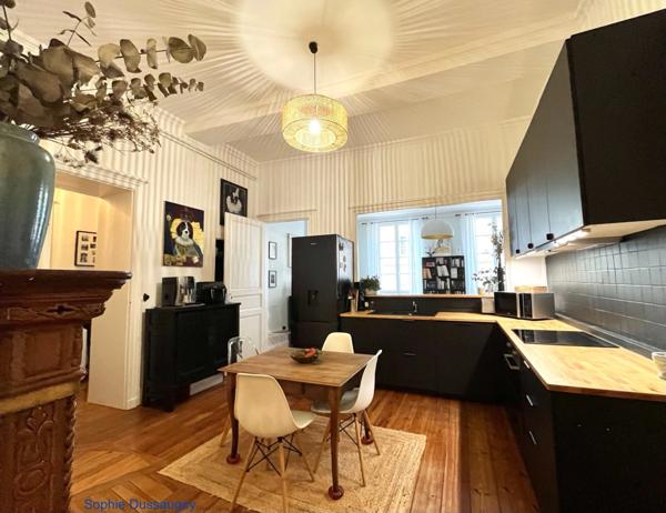 Appartement 5 pièces BORDEAUX centre Historique (33)