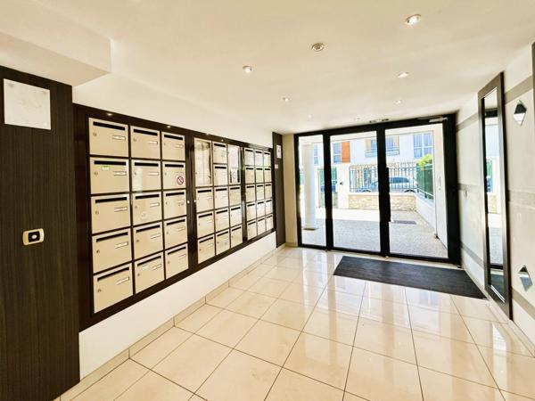 Appartement à vendre 2 pièces MANTES LA VILLE (78)-46m²-1 chambre-balcon-garage-