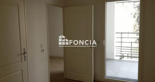 Location Appartement 2 pièces 40.7 m² - Courbevoie 92400