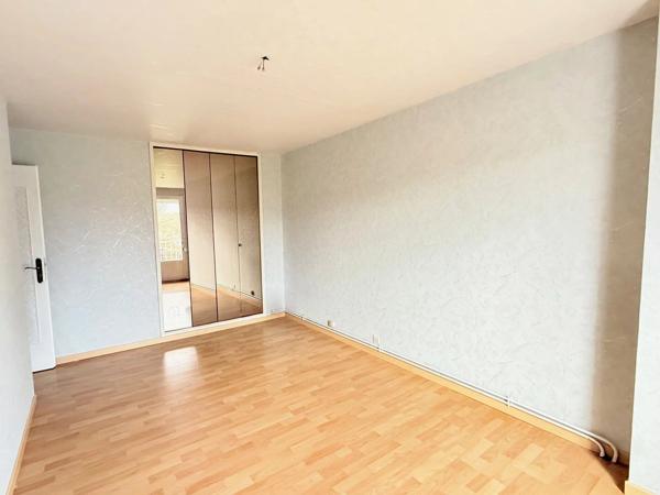Vente                                                      Maison
                        
                     6 pièces                      116 m2                     à Combs-la-Ville