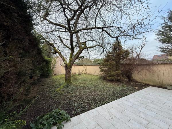 Vente                                                      Maison
                        
                     6 pièces                      116 m2                     à Combs-la-Ville