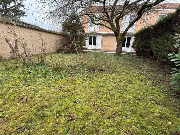 Vente                                                      Maison
                        
                     6 pièces                      116 m2                     à Combs-la-Ville