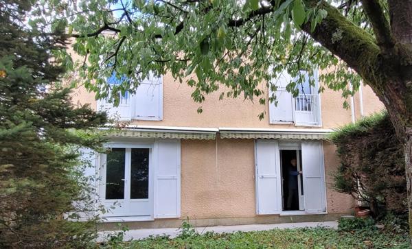 Vente                                                      Maison
                        
                     6 pièces                      116 m2                     à Combs-la-Ville