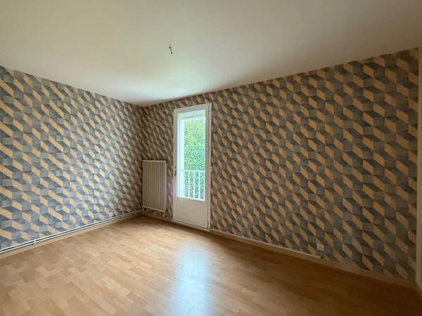 Vente                                                      Maison
                        
                     6 pièces                      116 m2                     à Combs-la-Ville
