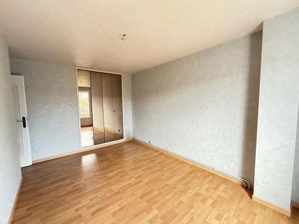 Vente                                                      Maison
                        
                     6 pièces                      116 m2                     à Combs-la-Ville