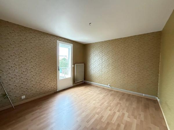 Vente                                                      Maison
                        
                     6 pièces                      116 m2                     à Combs-la-Ville