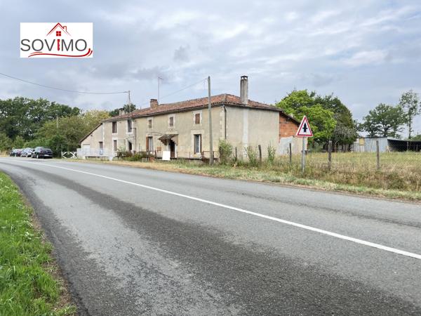 DANS UN HAMEAU, ANCIENNE MAISON DE CAMPAGNE, À RAFRAICHIR, TERRAIN CLOS