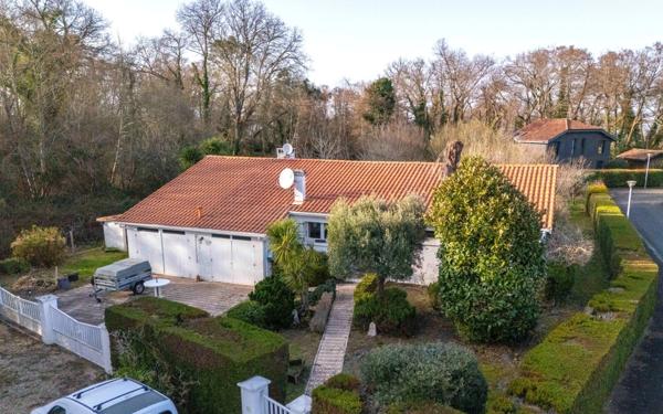 Maison à vendre    4 pièces •  Gastes