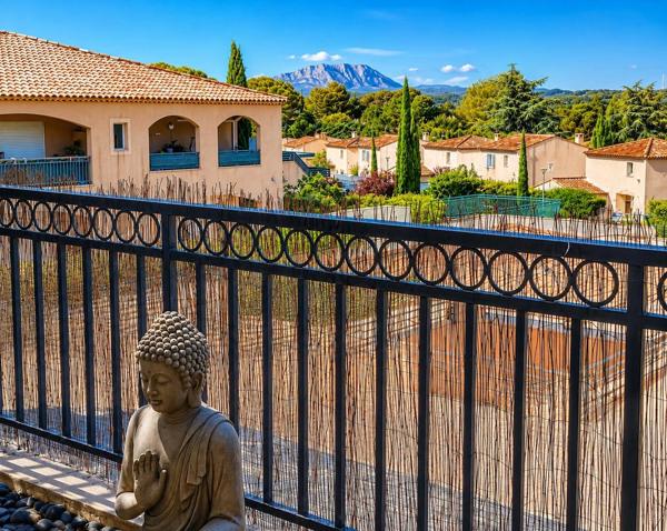 Superbe T3 climatisé avec terrasse et vue sur la Sainte-Victoire !