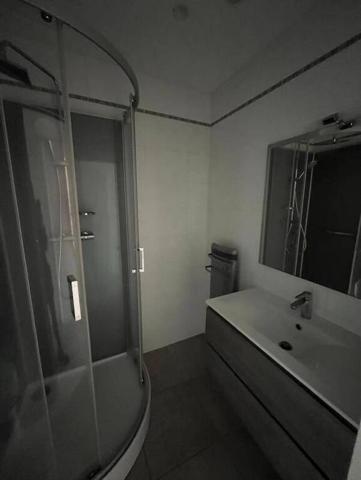 12 RUE CHEVRERIE - BEL F2 MEUBLE AU 1ER ETAGE