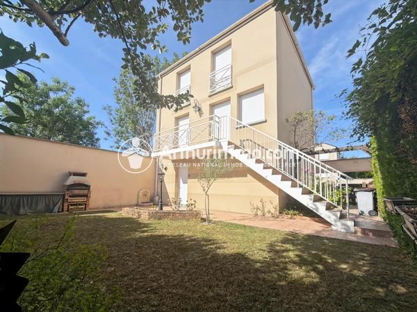 Vente                                                      Maison
                        
                     4 pièces                      76 m2                     à Saint-Pierre-du-Perray