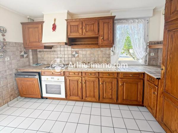 Vente                                                      Maison
                        
                     4 pièces                      76 m2                     à Saint-Pierre-du-Perray