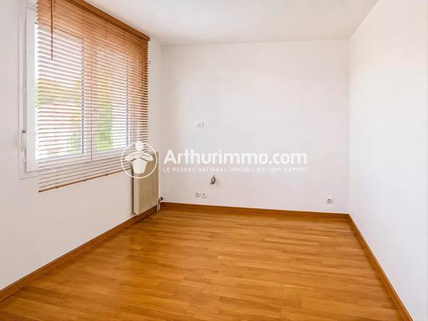 Vente                                                      Maison
                        
                     4 pièces                      76 m2                     à Saint-Pierre-du-Perray