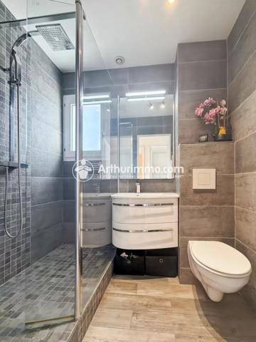 Vente                                                      Maison
                        
                     4 pièces                      76 m2                     à Saint-Pierre-du-Perray