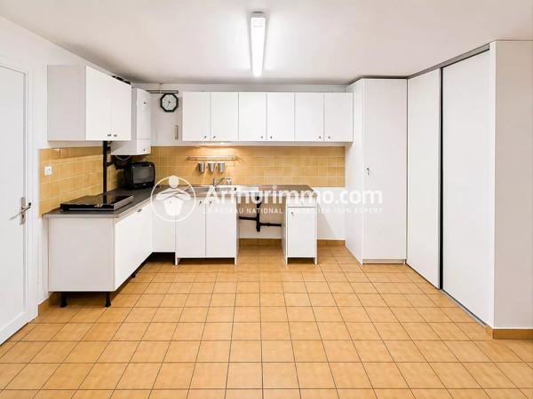 Vente                                                      Maison
                        
                     4 pièces                      76 m2                     à Saint-Pierre-du-Perray