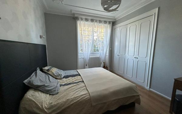 Maison à vendre    7 pièces •  La Rochefoucauld