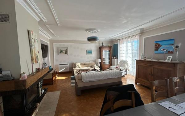 Maison à vendre    7 pièces •  La Rochefoucauld