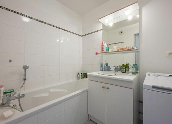 Appartement à vendre    3 pièces • 60 m2 Anzin