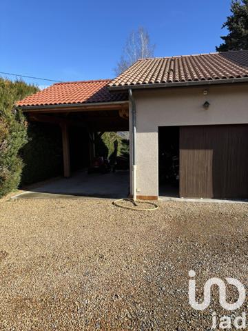 Maison 4 pièces de 145 m² à Courpière (63120)