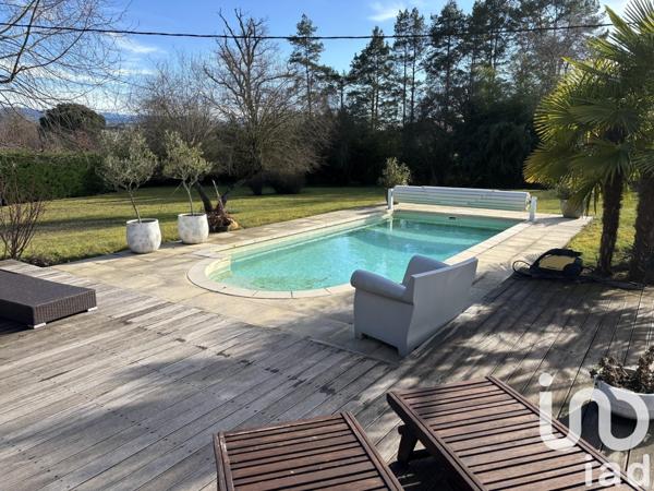 Maison 4 pièces de 145 m² à Courpière (63120)