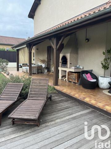 Maison 4 pièces de 145 m² à Courpière (63120)