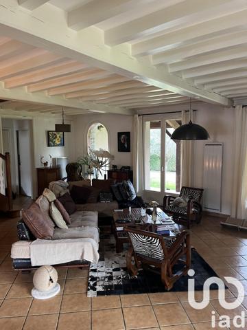 Maison 4 pièces de 145 m² à Courpière (63120)