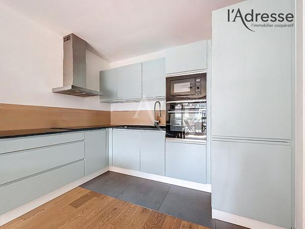 PUTEAUX/ Cours Voltaire - Appartement 3 pièces 72m² - 1 Balcon - 1 Parking - 1 Cave
