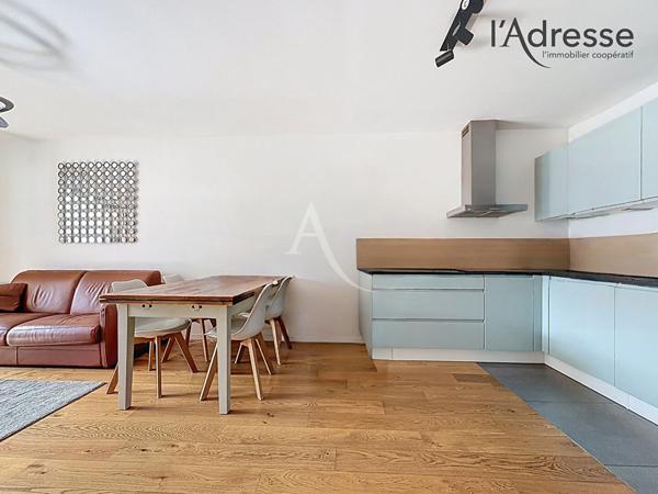 PUTEAUX/ Cours Voltaire - Appartement 3 pièces 72m² - 1 Balcon - 1 Parking - 1 Cave