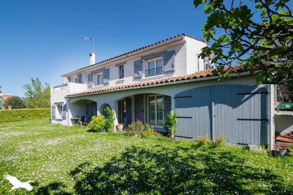 Maison à vendre |  Villeneuve-Tolosane |  6 pièces | 171 m²