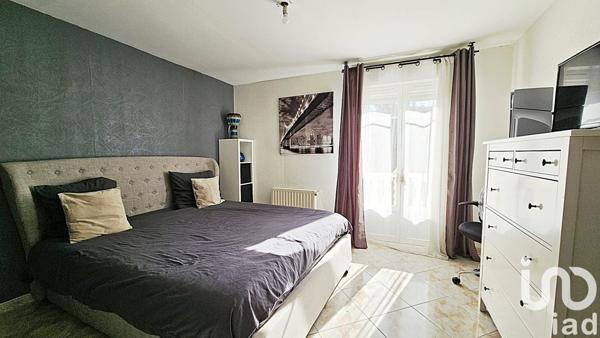 Maison 9 pièces de 312 m² à Noisy-le-Sec (93130)