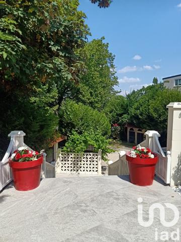 Maison 9 pièces de 312 m² à Noisy-le-Sec (93130)