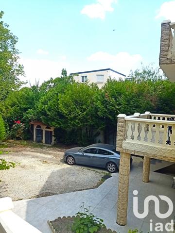 Maison 9 pièces de 312 m² à Noisy-le-Sec (93130)