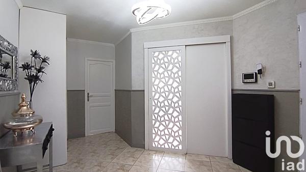 Maison 9 pièces de 312 m² à Noisy-le-Sec (93130)