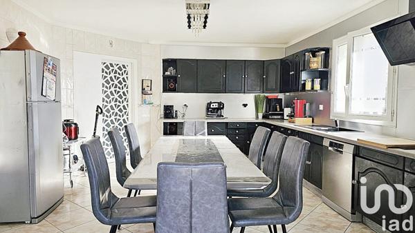 Maison 9 pièces de 312 m² à Noisy-le-Sec (93130)