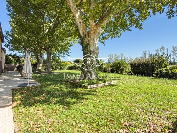 Mas 265 m2, en campagne, au calme absolu