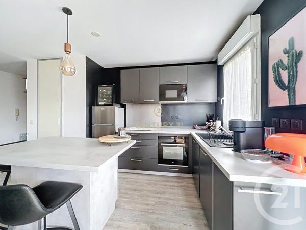 Appartement F3 à vendre  3 pièces - 64 m2 NOISY LE GRAND - 93