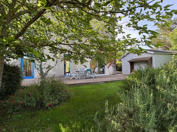 Maison Surgeres 6 pièce(s) 148 m2