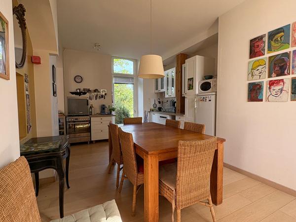 Maison Surgeres 6 pièce(s) 148 m2