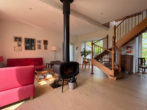 Maison Surgeres 6 pièce(s) 148 m2