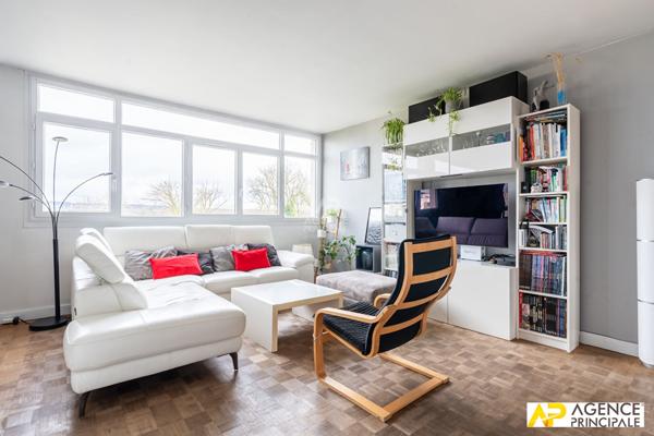 Appartement Maisons Laffitte 5 pièce(s) 89m2 - Ascenseur - dernier étage €442 000 ** - Référence 13168