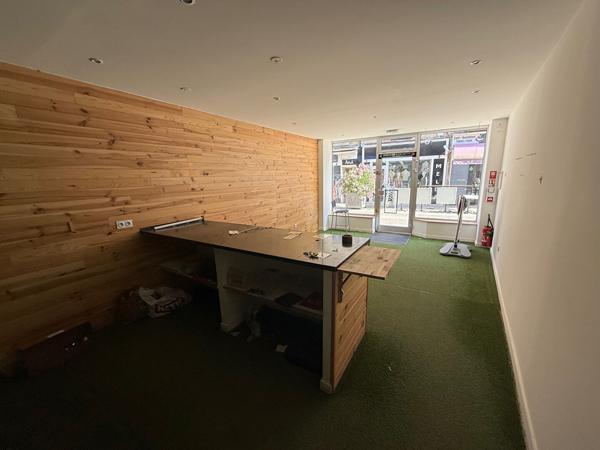 Local commercial Montbrison 32 m2
